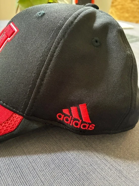 adidas Black and Red Baseball Cap with Embroidered N Logo - Picture 2 of 7